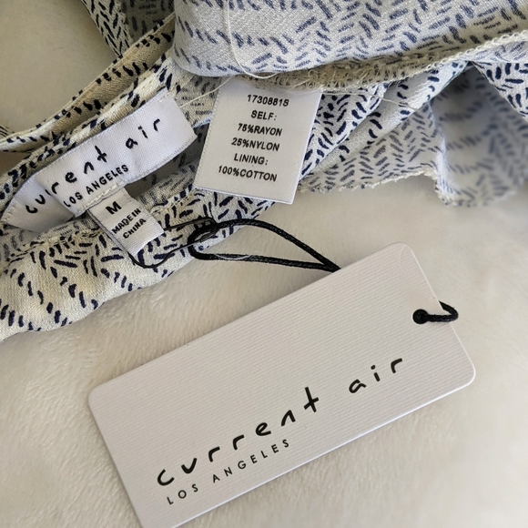 Current Air Top Ruffled Tie Back Straps Sleeveless Ruched Off-White Navy M NWT - Picture 14 of 16